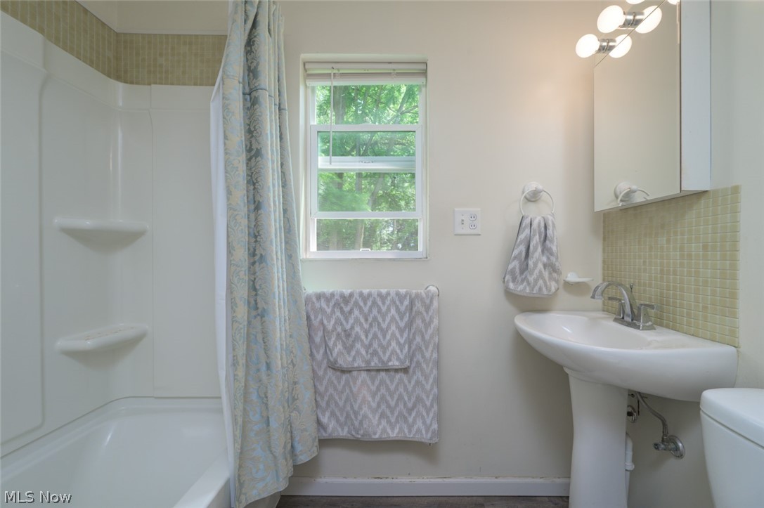 408 Newton Street Tallmadge OH 44278