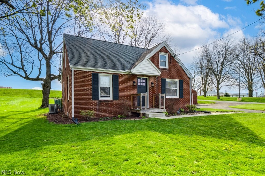 12700 Bixler Avenue NE Hartville OH 44632