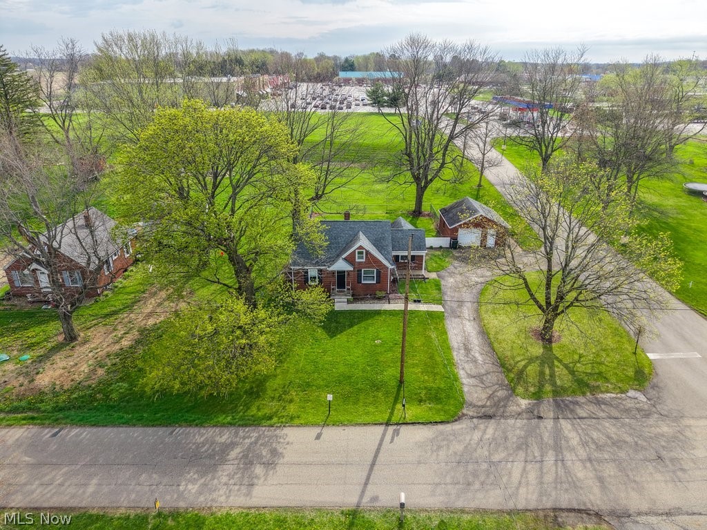 12700 Bixler Avenue NE Hartville OH 44632