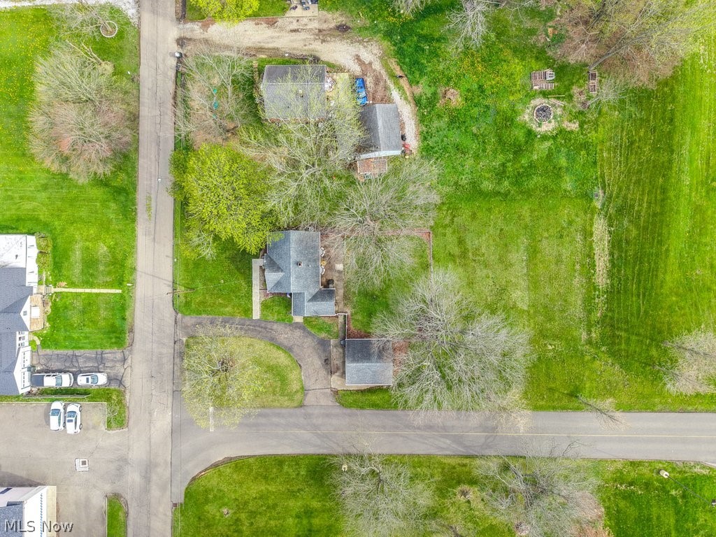 12700 Bixler Avenue NE Hartville OH 44632