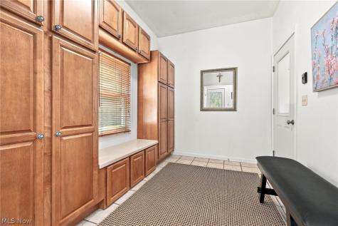 6900 Atlantic Boulevard NE Louisville OH 44641