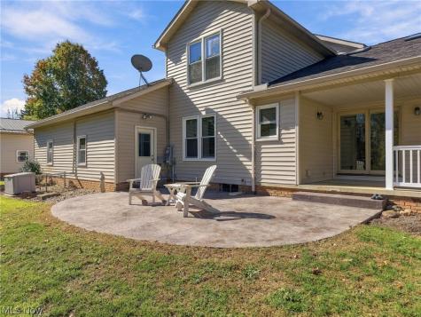 6900 Atlantic Boulevard NE Louisville OH 44641