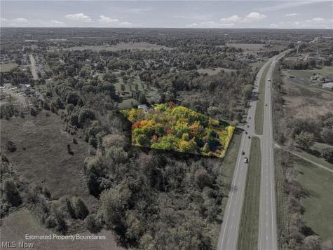 6900 Atlantic Boulevard NE Louisville OH 44641