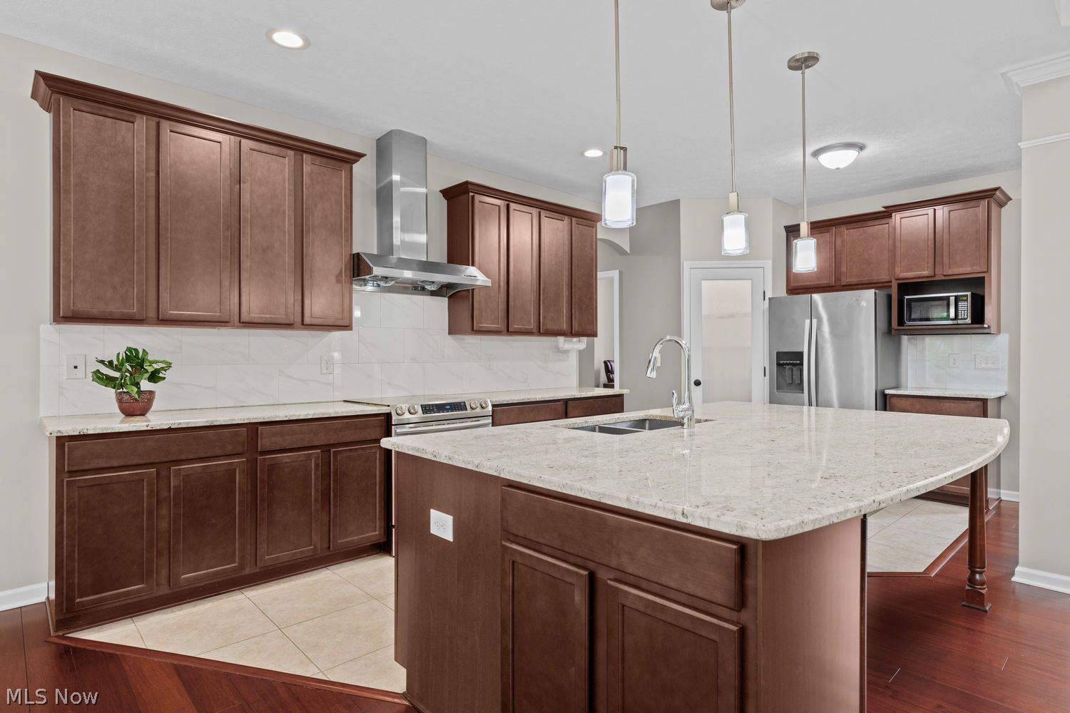 1671 Sapphire Drive Hudson OH 44236