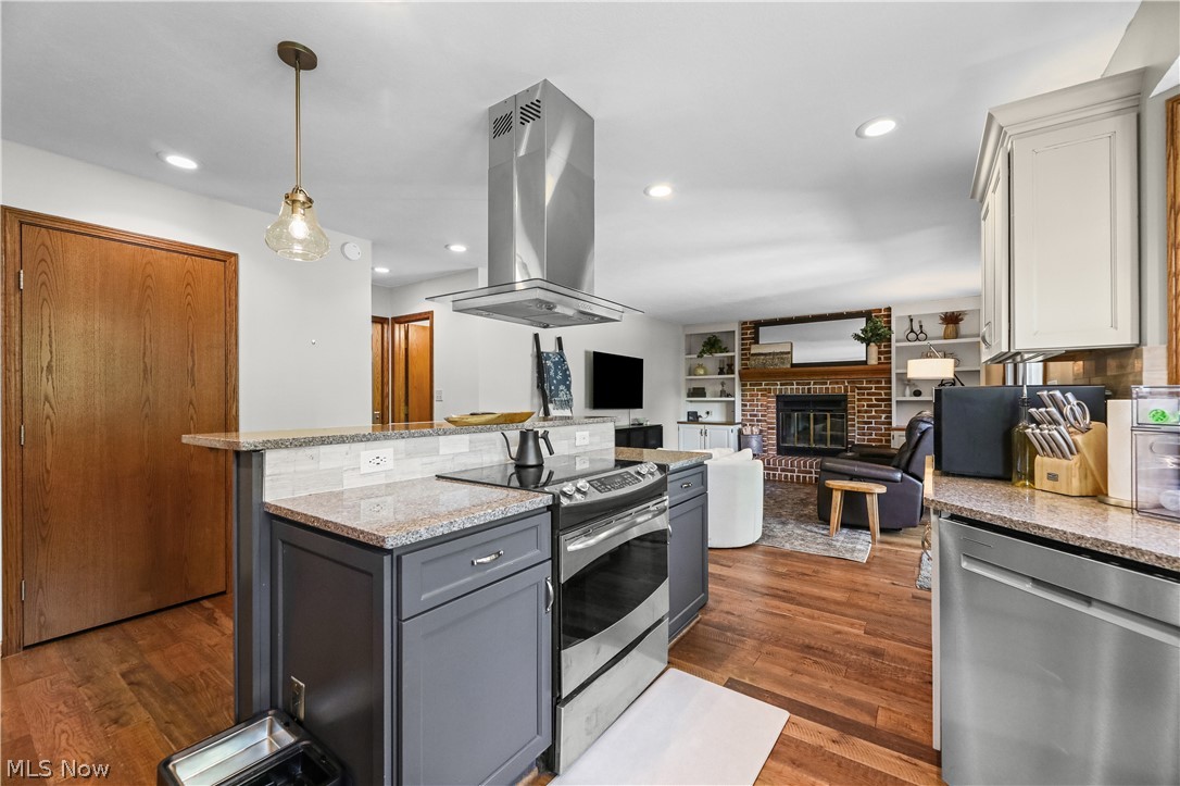 2732 Georgeanna Drive Green OH 44685