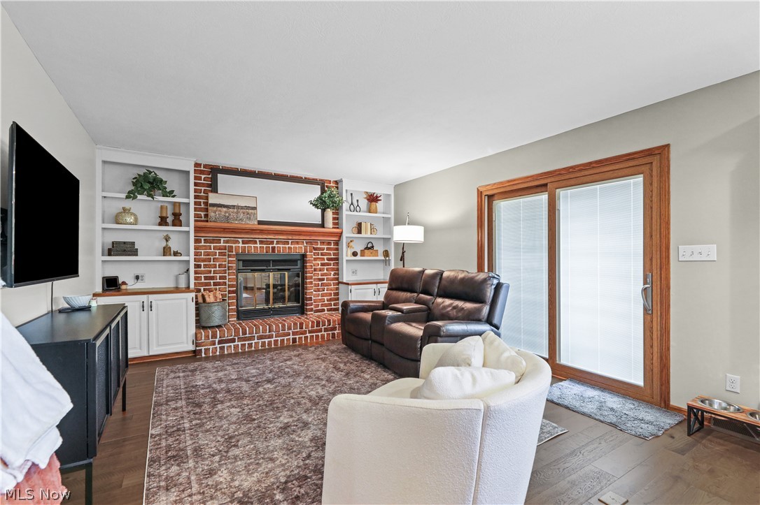 2732 Georgeanna Drive Green OH 44685
