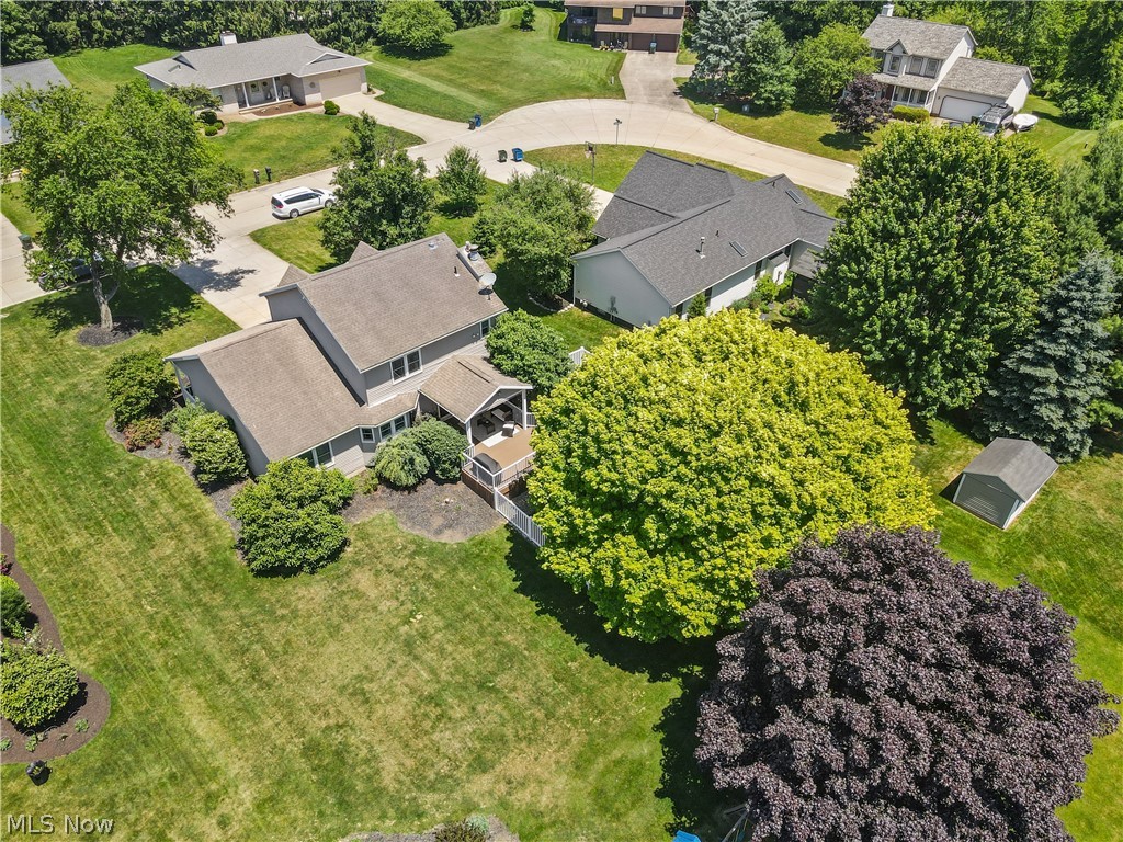 2732 Georgeanna Drive Green OH 44685