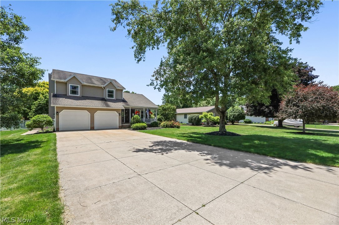 2732 Georgeanna Drive Green OH 44685