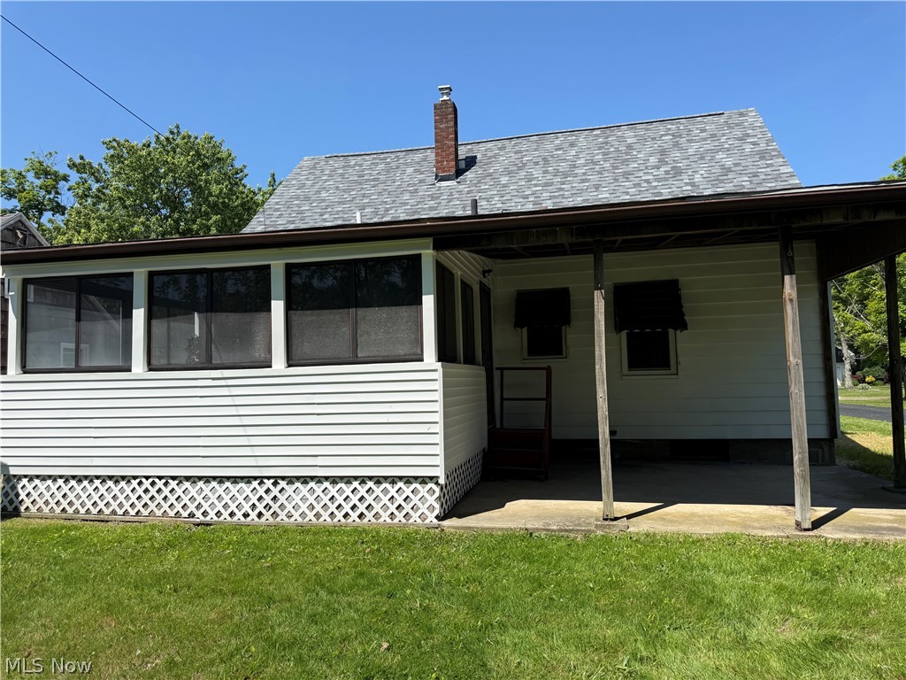 1892 Drexel Avenue NW Warren OH 44485