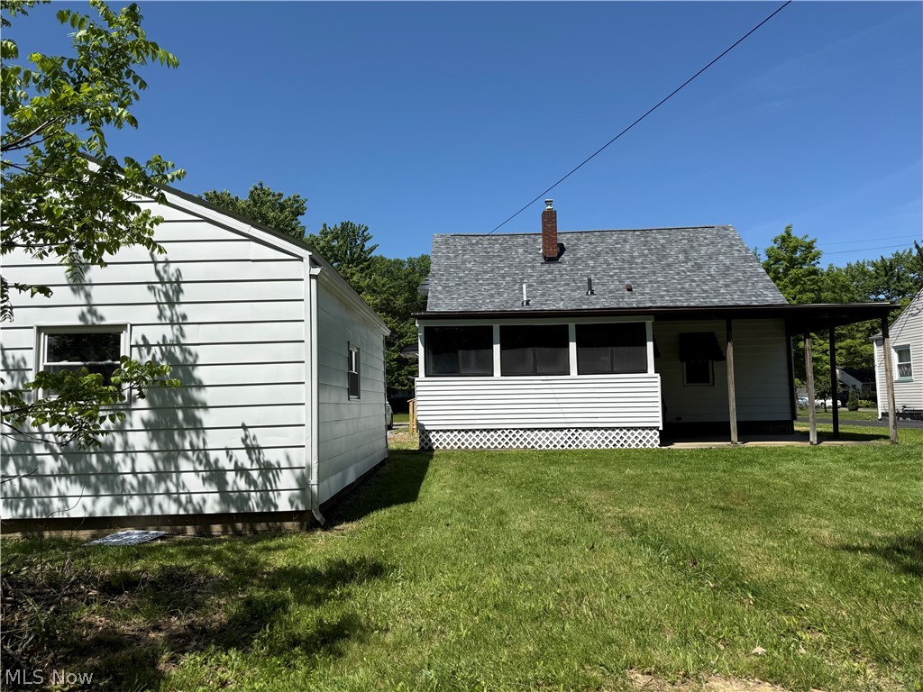 1892 Drexel Avenue NW Warren OH 44485