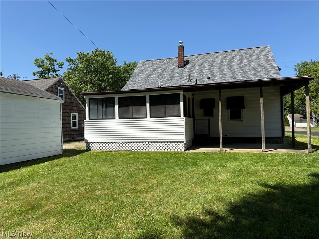 1892 Drexel Avenue NW Warren OH 44485