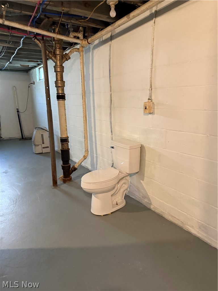 1892 Drexel Avenue NW Warren OH 44485