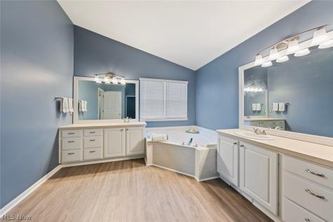 3976 Truxton Place Avon OH 44011