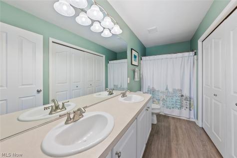 3976 Truxton Place Avon OH 44011