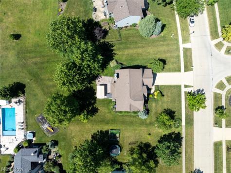 3976 Truxton Place Avon OH 44011