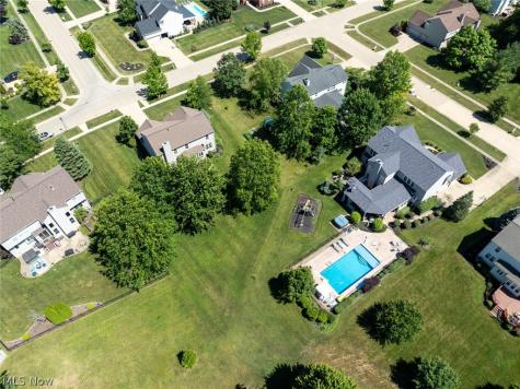 3976 Truxton Place Avon OH 44011