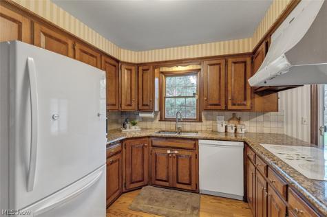 5045 Clubside Road Lyndhurst OH 44124
