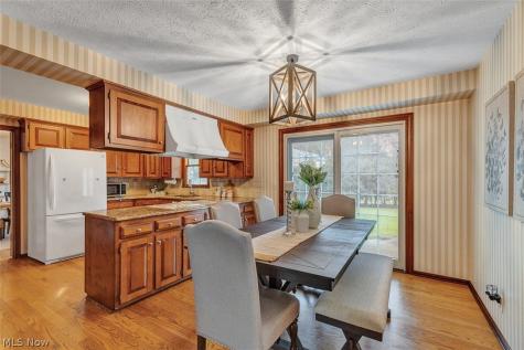 5045 Clubside Road Lyndhurst OH 44124