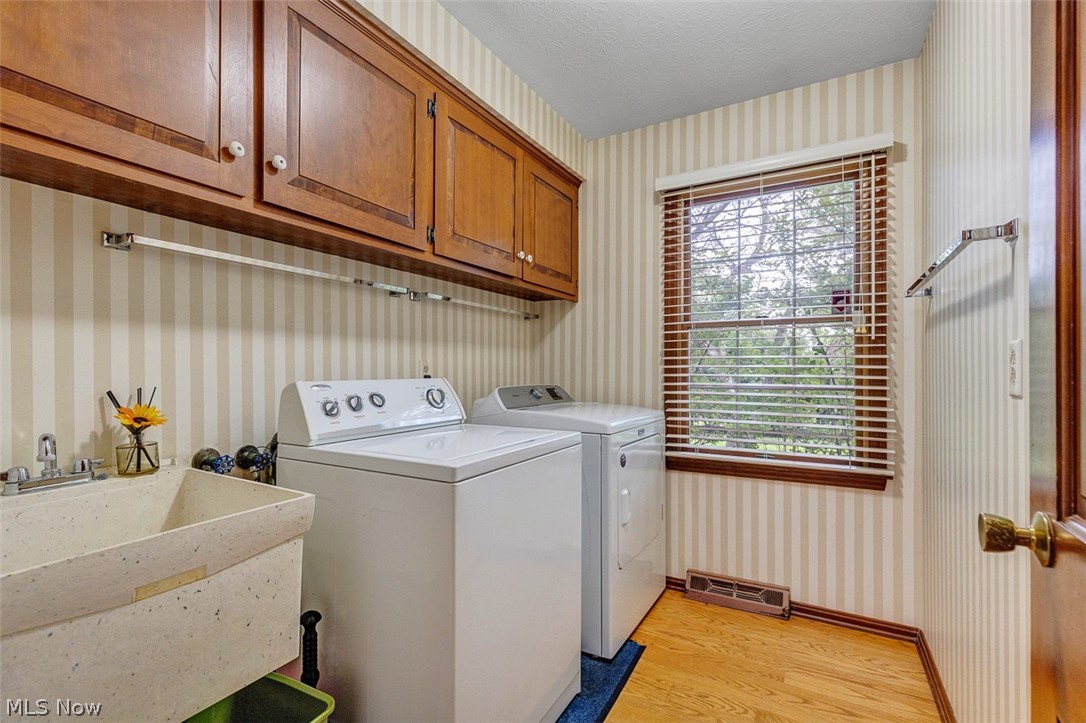 5045 Clubside Road Lyndhurst OH 44124