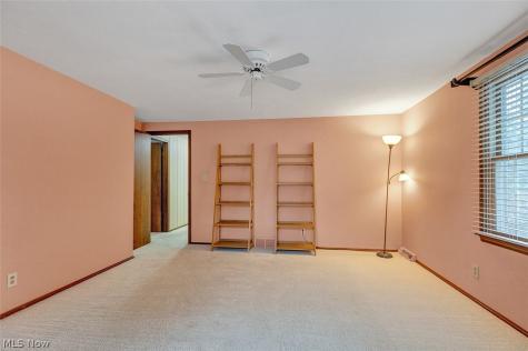 5045 Clubside Road Lyndhurst OH 44124