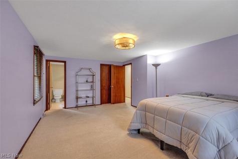 5045 Clubside Road Lyndhurst OH 44124