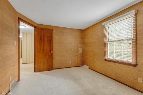 5045 Clubside Road Lyndhurst OH 44124