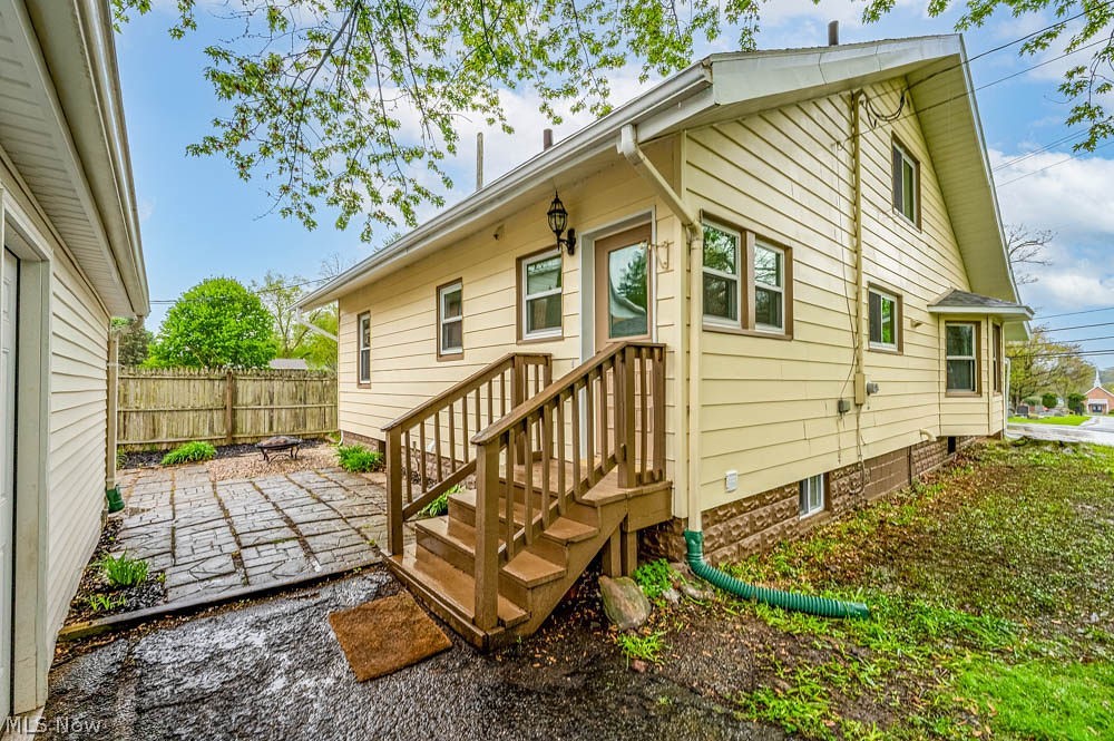 986 N Lincoln Avenue Salem OH 44460