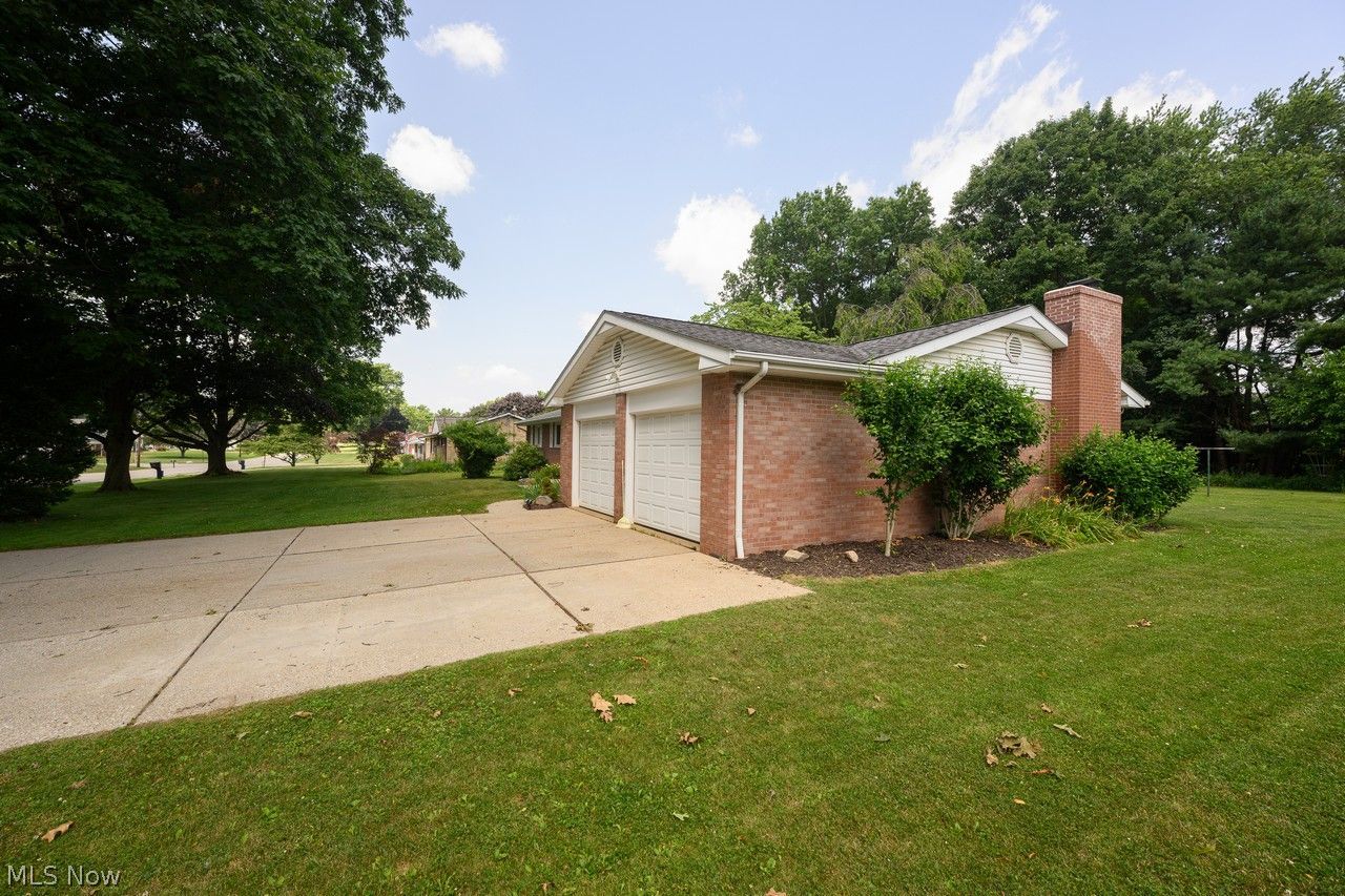 7301 Knight Street NW Massillon OH 44646