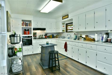 230 High Avenue Niles OH 44446