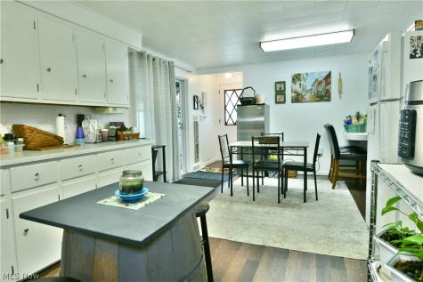 230 High Avenue Niles OH 44446