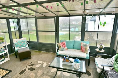 230 High Avenue Niles OH 44446