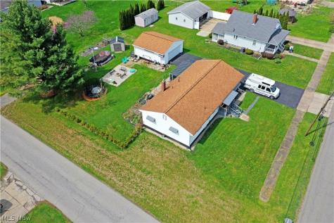 230 High Avenue Niles OH 44446