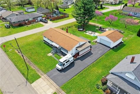 230 High Avenue Niles OH 44446
