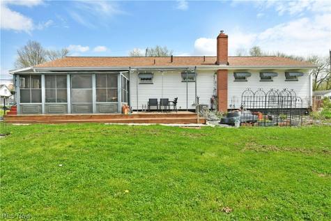 230 High Avenue Niles OH 44446