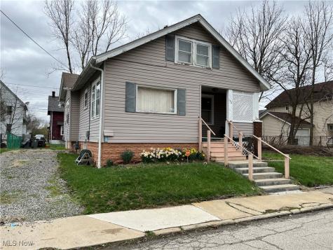 152 Regent Street Youngstown OH 44507