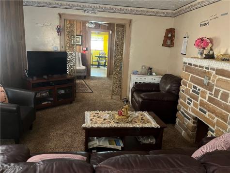 152 Regent Street Youngstown OH 44507