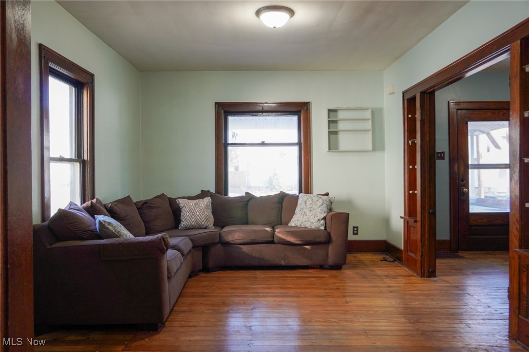 48 20th Street SW Barberton OH 44203