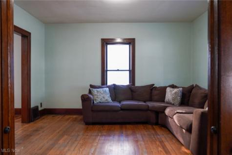 48 20th Street SW Barberton OH 44203