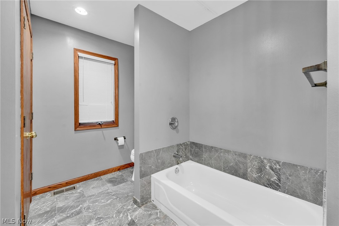2184 Cornell Road Cleveland OH 44106