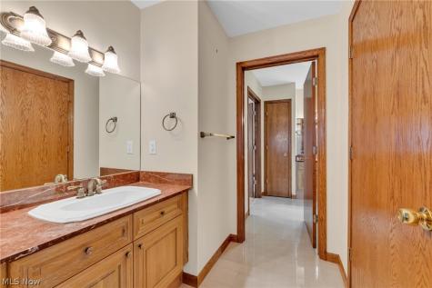 2184 Cornell Road Cleveland OH 44106