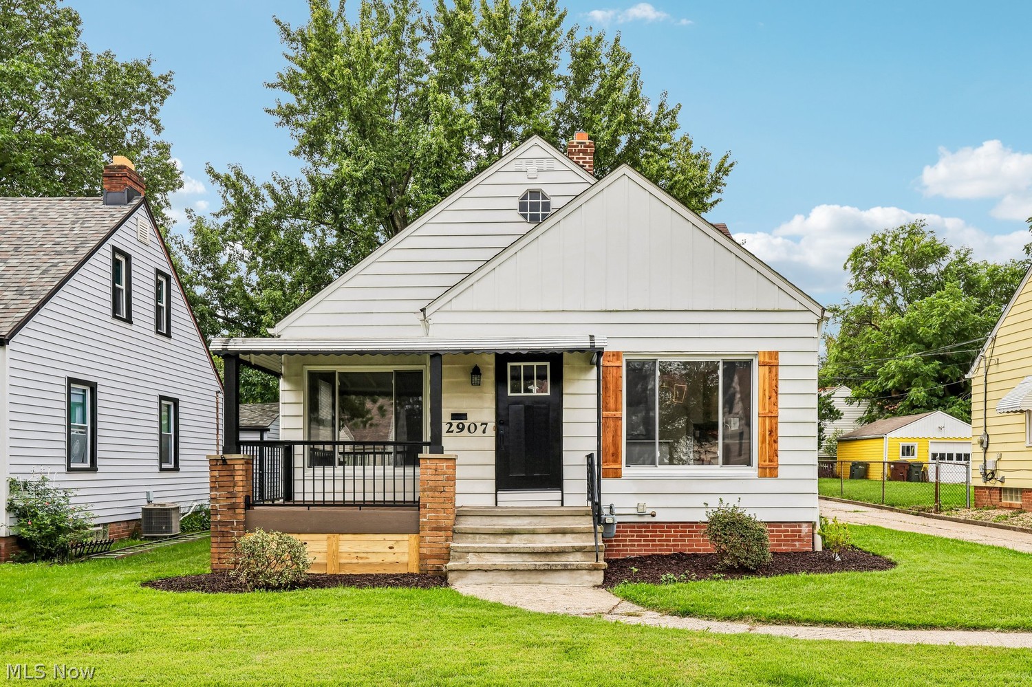 2907 Maplecrest Avenue Parma OH 44134