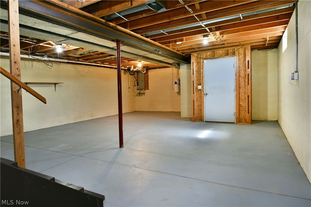 6525 Duck Creek Road Berlin Center OH 44401