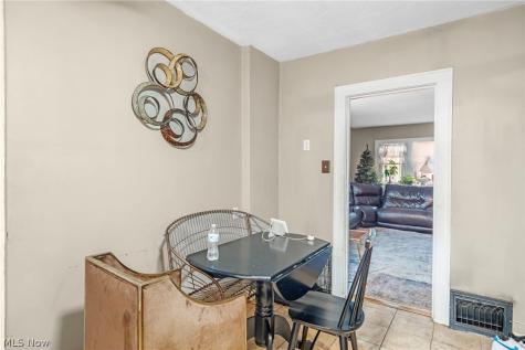 1228 Beardsley Street Akron OH 44301