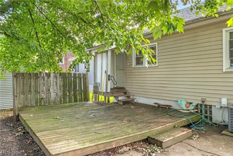 1228 Beardsley Street Akron OH 44301