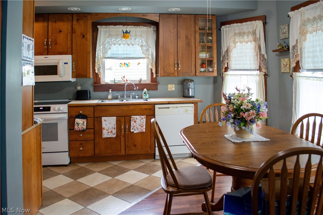 602 S Mill Street Louisville OH 44641