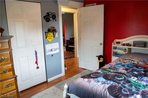 602 S Mill Street Louisville OH 44641
