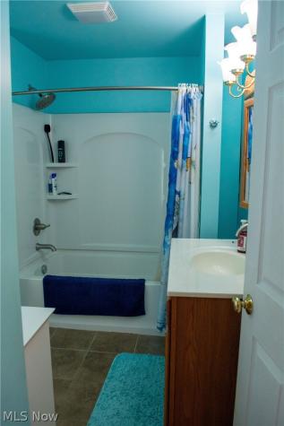 602 S Mill Street Louisville OH 44641
