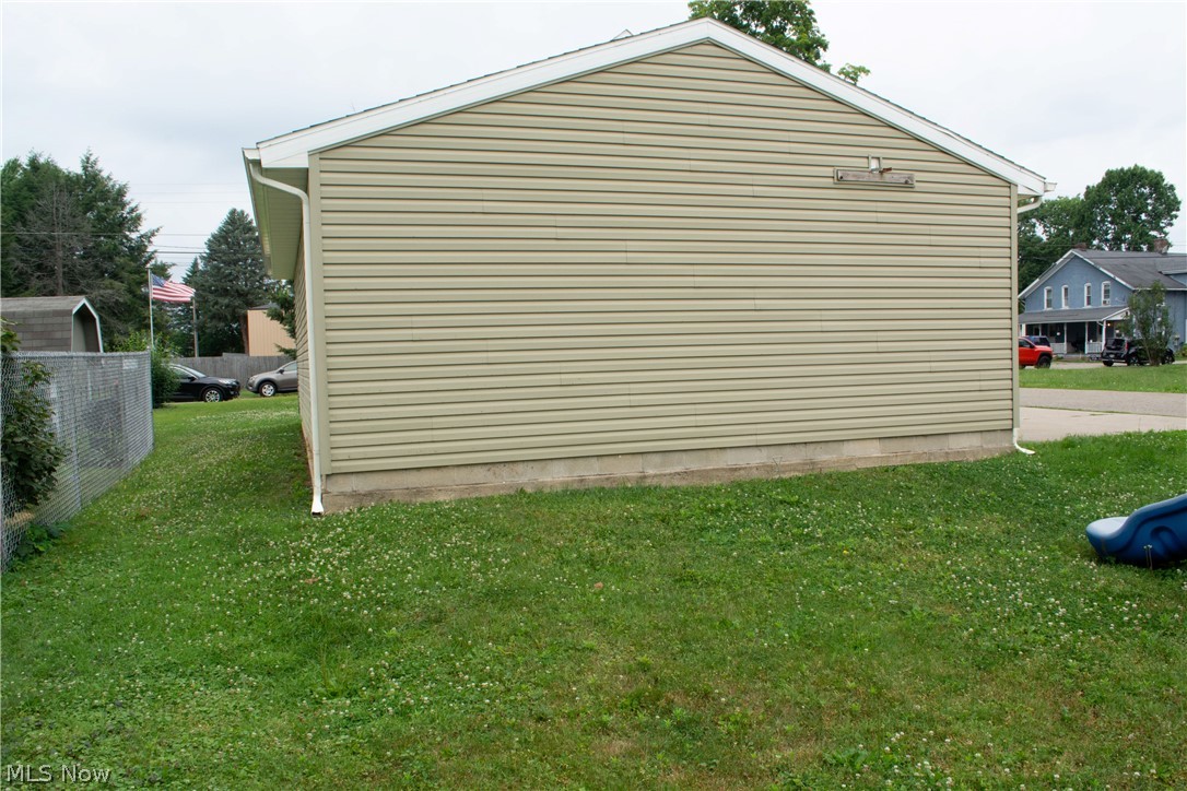602 S Mill Street Louisville OH 44641