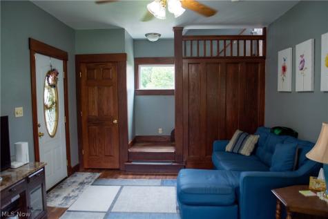 602 S Mill Street Louisville OH 44641