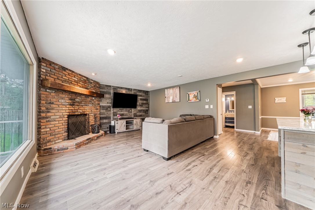 1622 Seven Oaks Drive Lyndhurst OH 44124